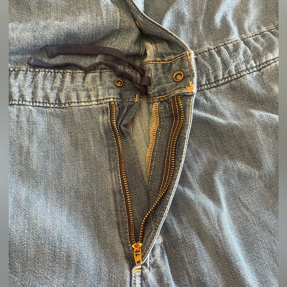 LEVIS , Stylish Blue Denim Jumpsuit - Picture 5 of 14